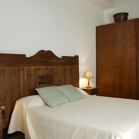 Apartamentos Linsoles Eriste Exteriör bild