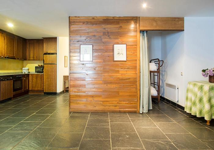 Apartamentos Linsoles Eriste Exteriör bild