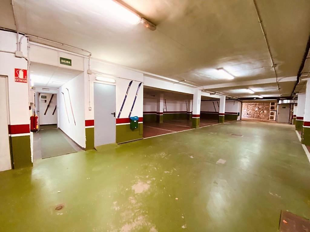 Apartamentos Linsoles Eriste Exteriör bild