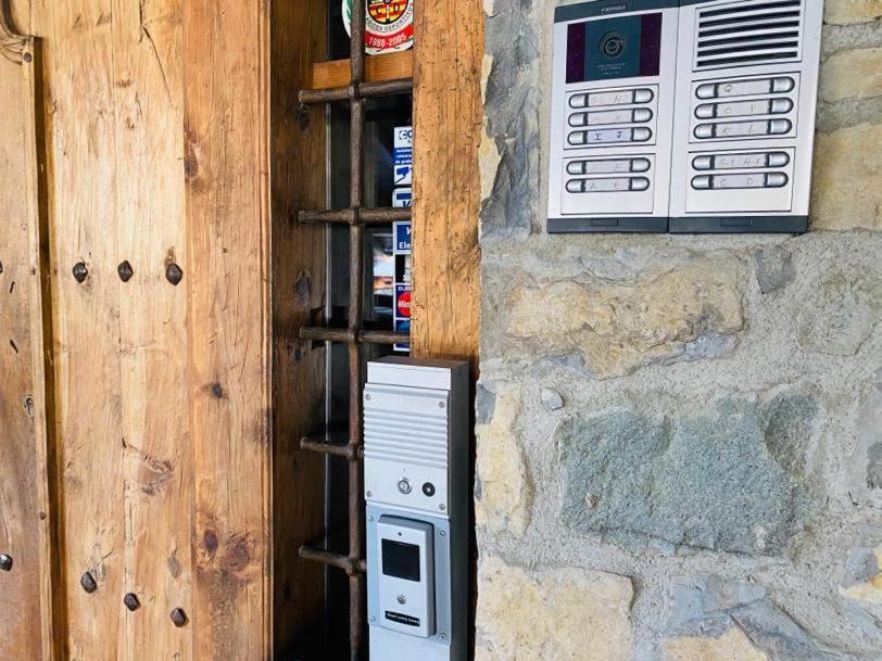 Apartamentos Linsoles Eriste Exteriör bild